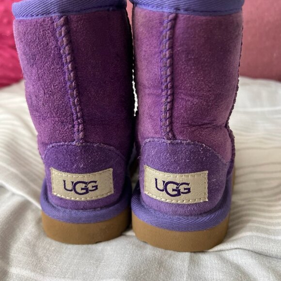 Toddler Uggs - Picture 2 of 5